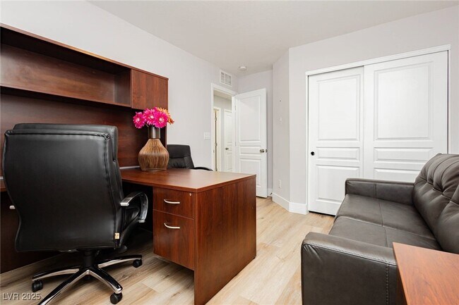 Building Photo - 8095 Carpenter Creek Ave