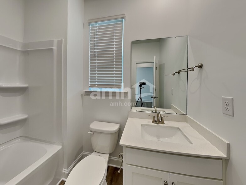 Building Photo - 3513 Jefferson Cor Ln