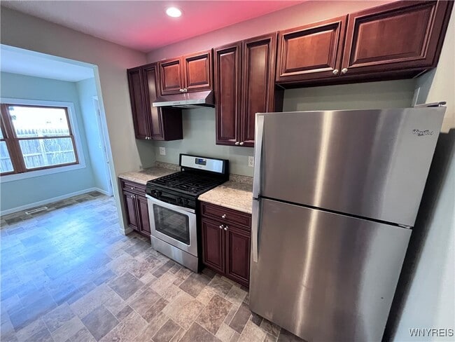 Building Photo - 45 Delham Ave