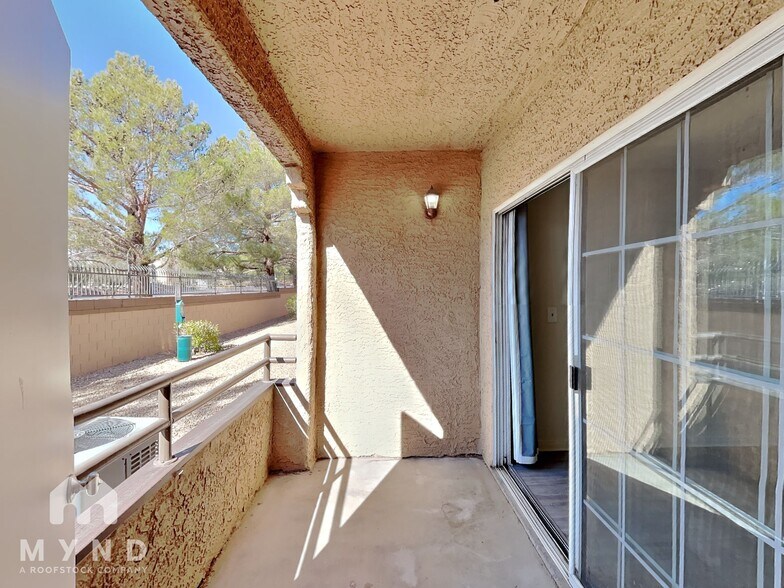Building Photo - 2200 S Fort Apache Rd