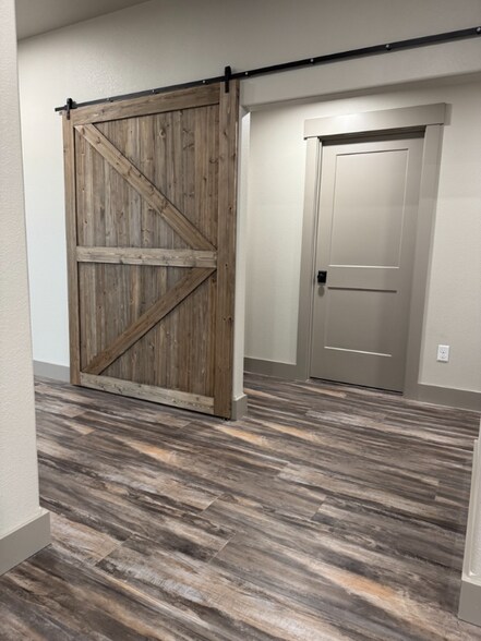 Building Photo - 17 Clearwater Trl