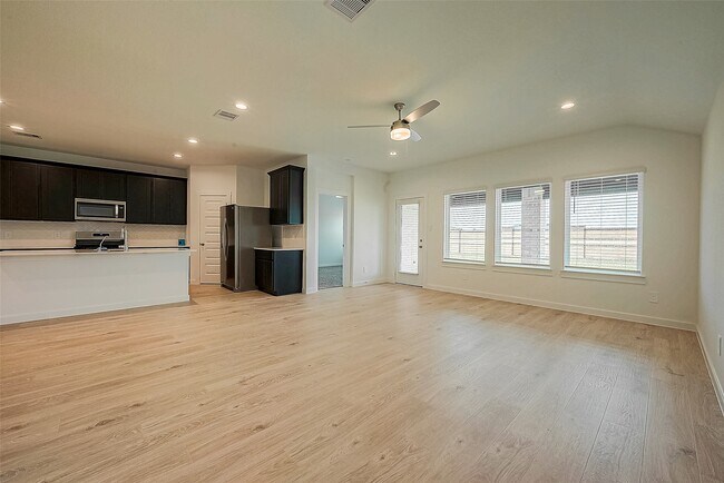 Building Photo - 4210 Harvest Creek Cr