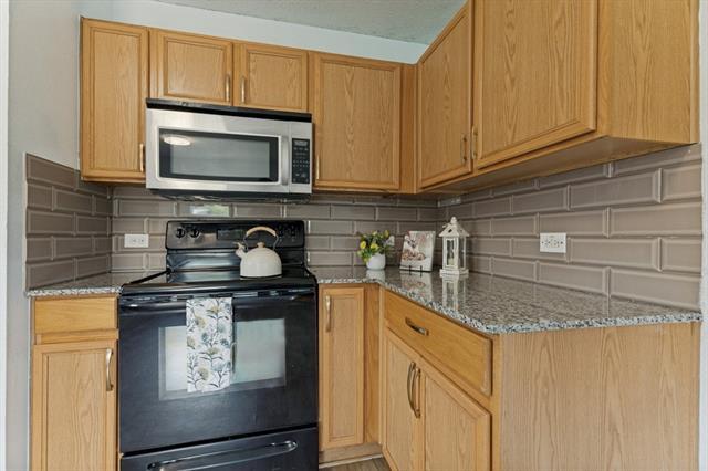 Building Photo - 6612 Waterhill Ln