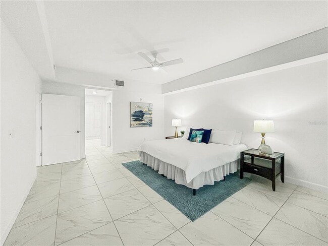 Building Photo - 125 Island Way