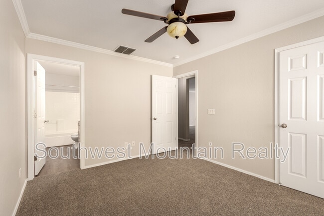 Building Photo - 4136 E Sierrita Rd