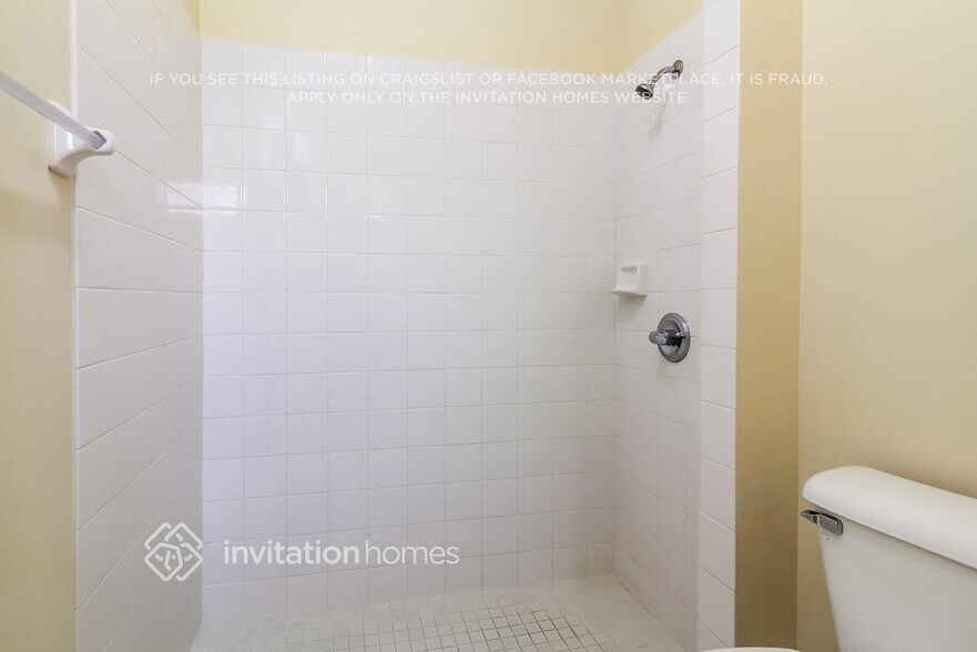 Building Photo - 1324 Fishers Pl