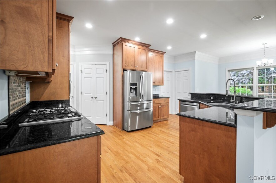 Building Photo - 11465 Pinewild Dr