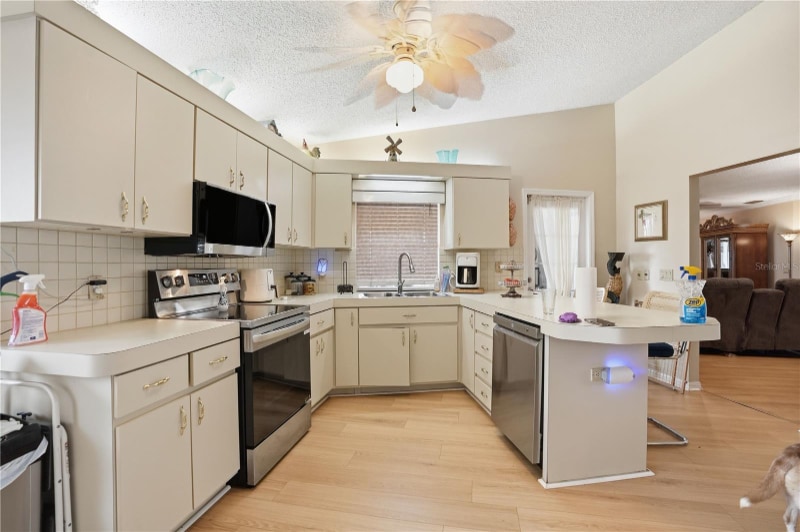 Building Photo - 1250 Masada Ln