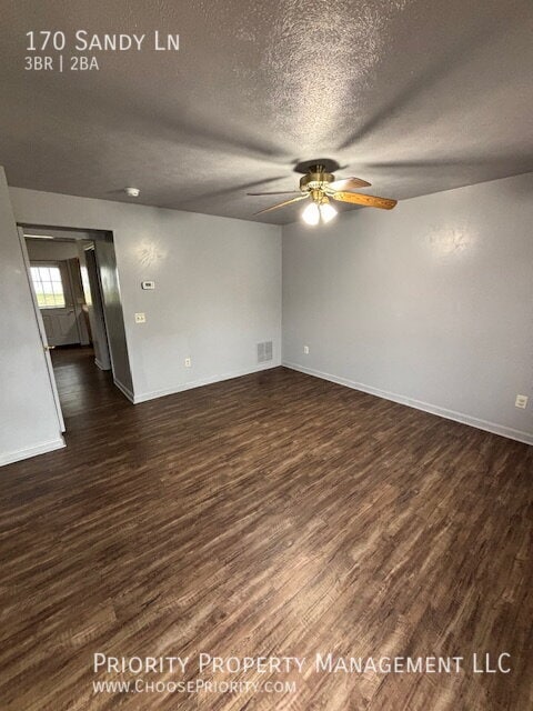 Building Photo - 170 Sandy Ln