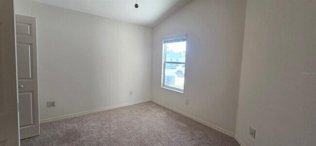 Building Photo - 2577 Lindewood St