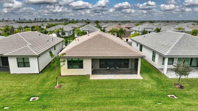 Building Photo - 12447 SW Blue Mangrove Pkwy