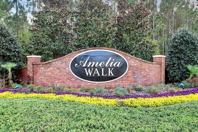 Building Photo - Spacious 4-Bedroom Home in Amelia Walk wit...