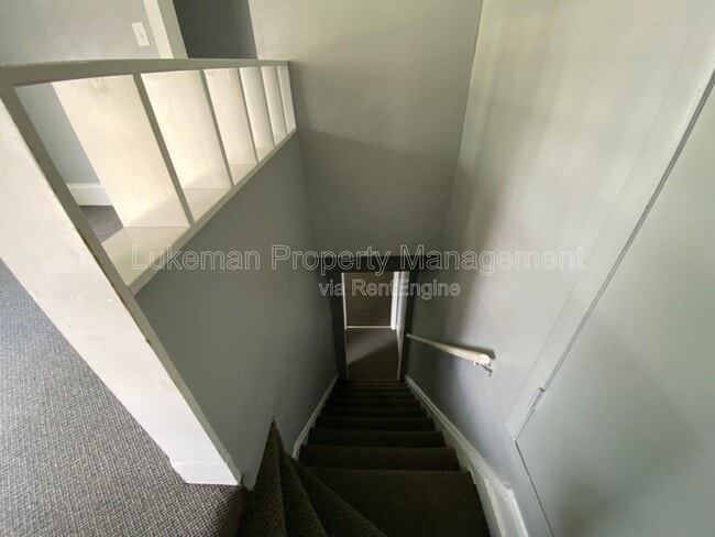 Building Photo - 727 Wheaton Ave