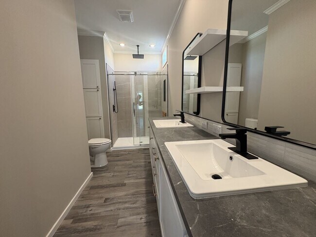 Building Photo - 1630 Voyager Dr