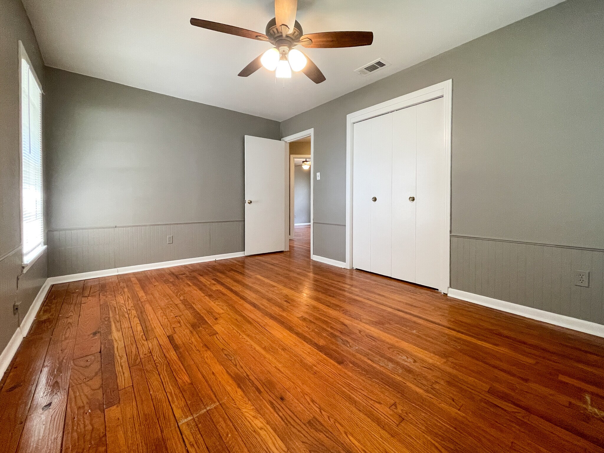 Building Photo - 1405 Guthrie Dr