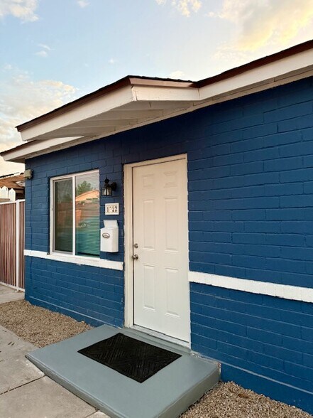Front Patio - 1922 N 23rd St