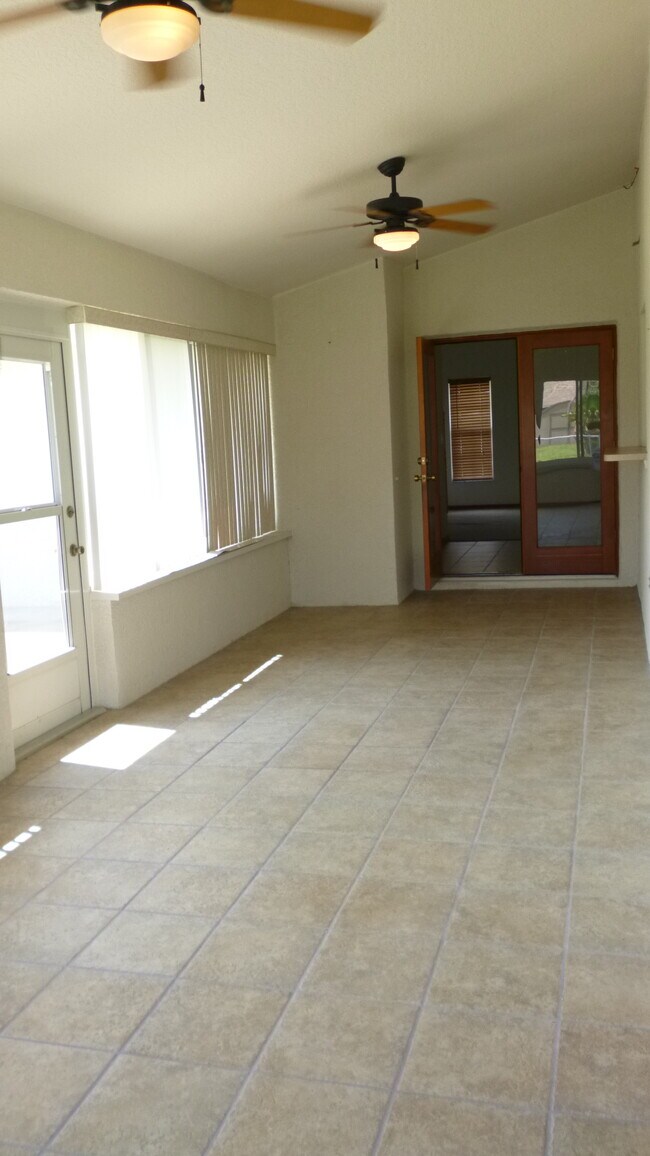 Building Photo - 2206 Deata Ct