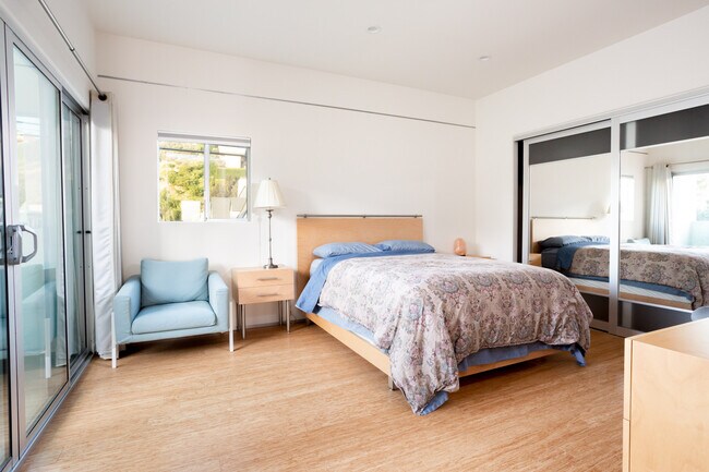 Building Photo - 6985 Trolleyway