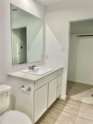 Building Photo - 12140 Thoroughbred Dr