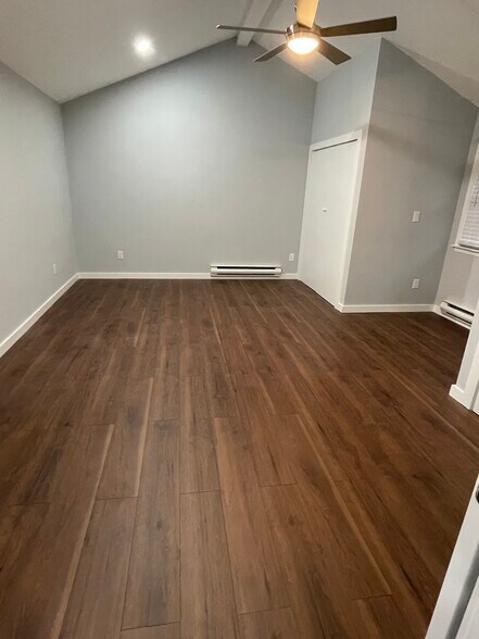 Building Photo - 66 Cedar Oaks Ave