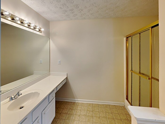 Building Photo - 2895 Arden Ridge Dr