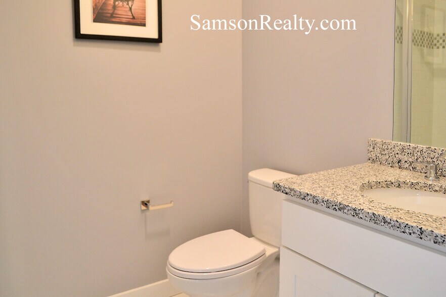 Building Photo - 44 Hospital St