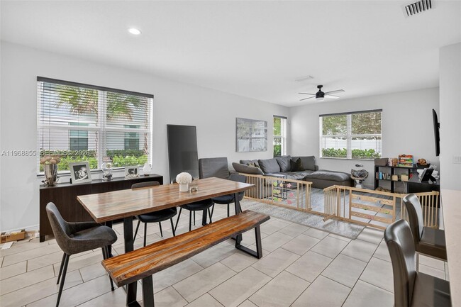 Building Photo - 543 Parsons Wy