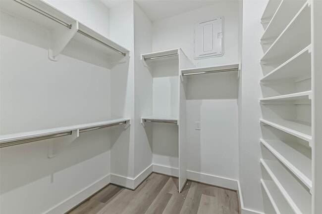 Building Photo - 7709 Earl Rudder Wy