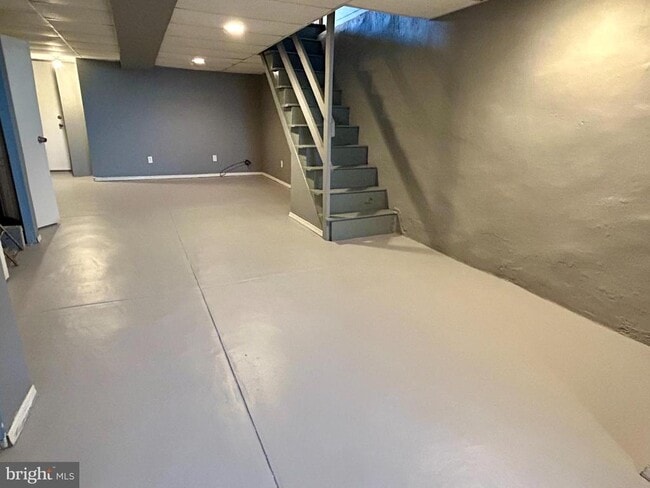 Building Photo - 1716 W Nedro Ave