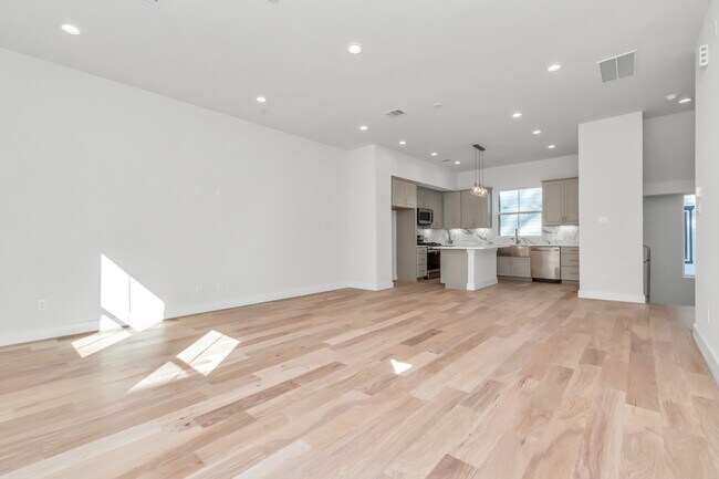 Building Photo - 5410 Wheatley St