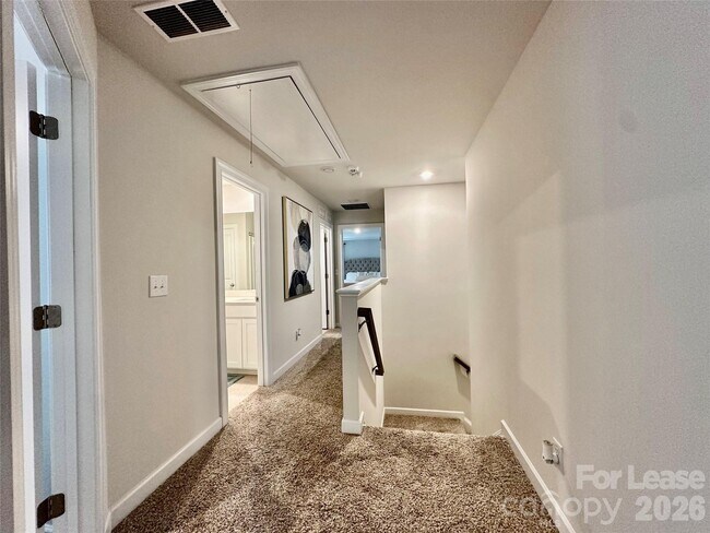 Building Photo - 6212 Hailstone Rd