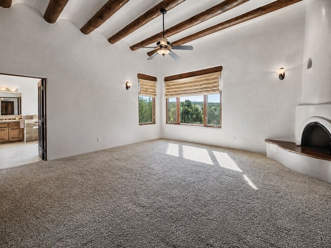 Building Photo - 61 Paseo Del Antilope