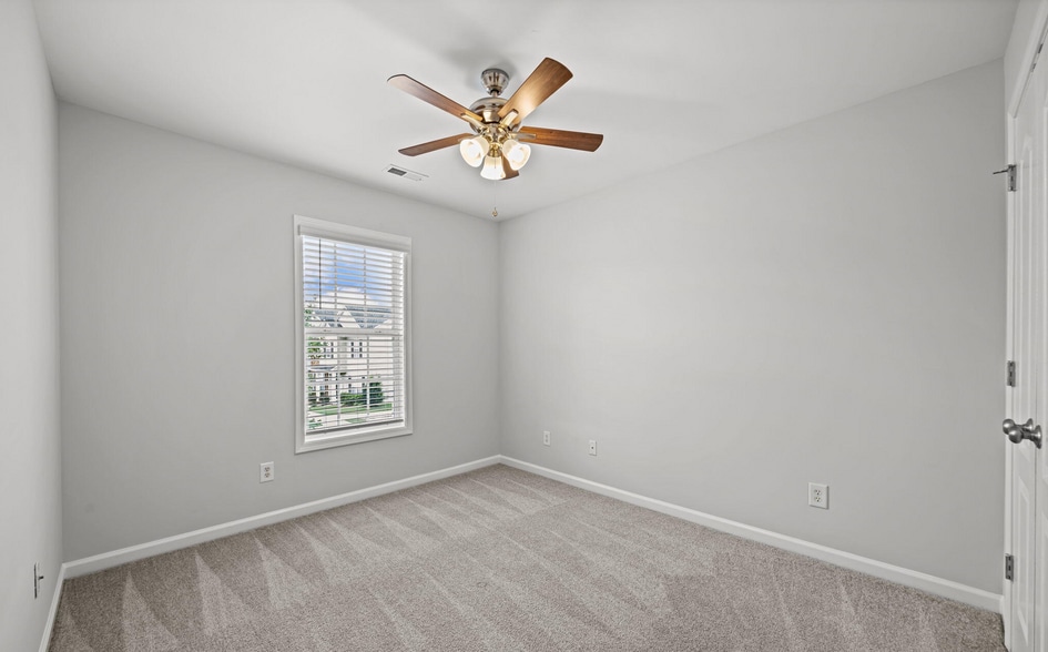 Building Photo - 6058 San Marcos Way