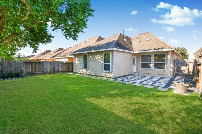 Building Photo - 21626 Rainfall Park Dr