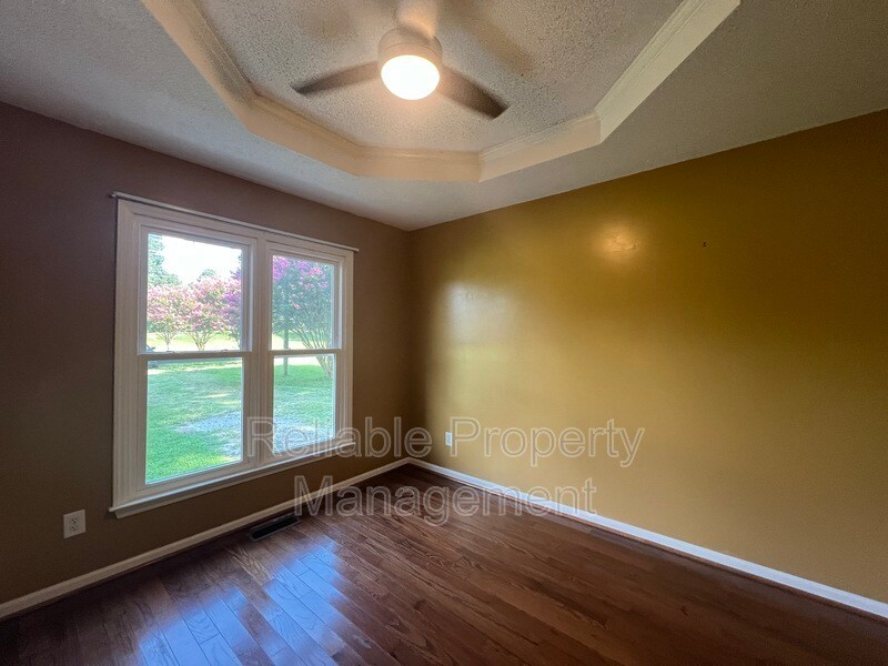 Building Photo - 5110 Raleigh Rd