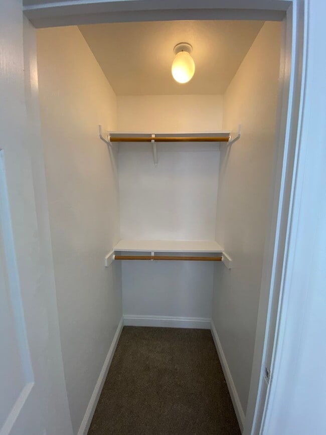 Building Photo - Spacious Exeter Home coming soon!