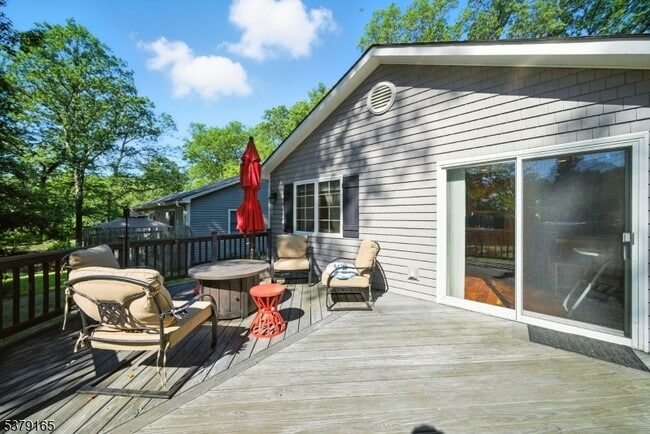 Building Photo - 17 Rockaway Ave