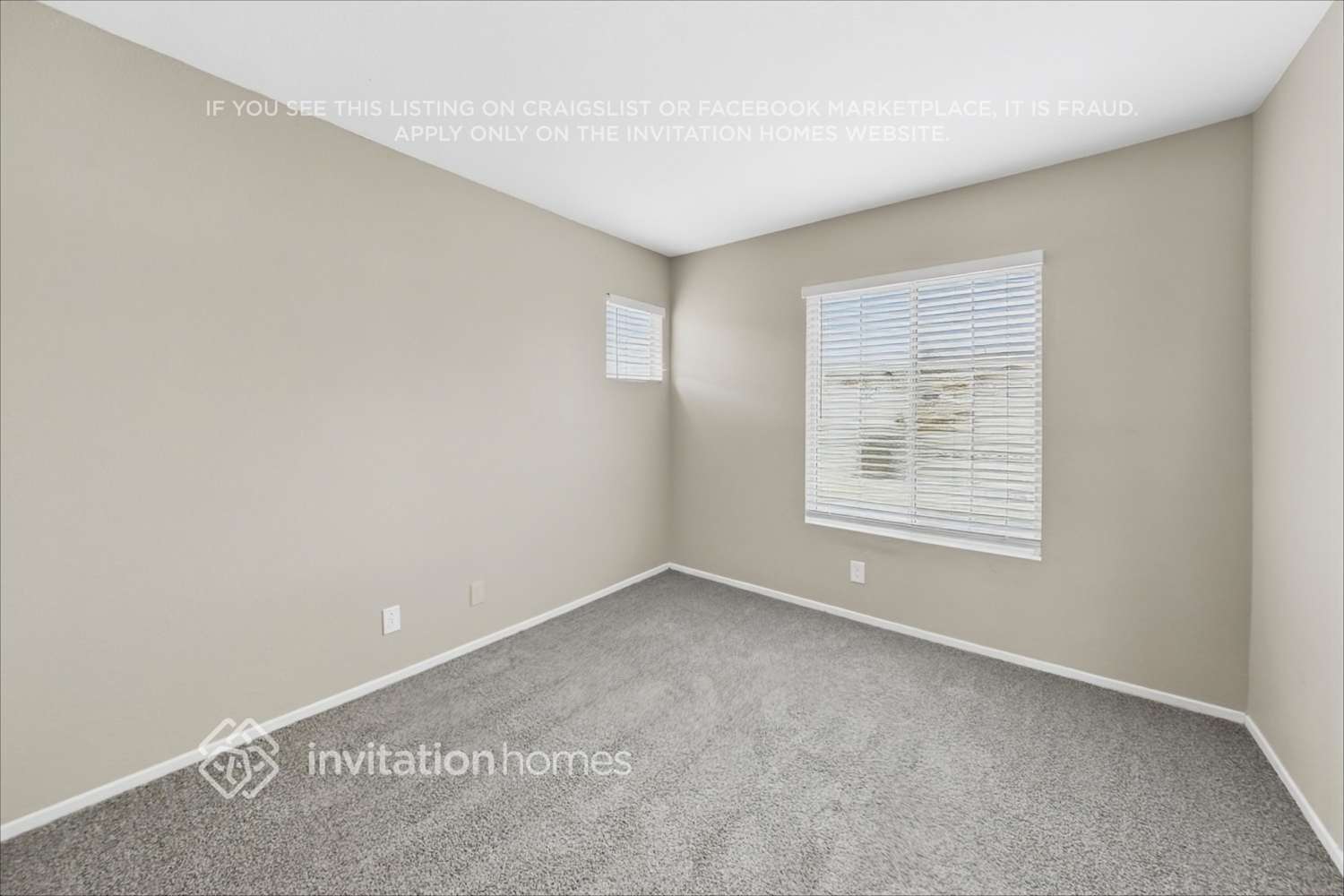 Building Photo - 488 Vista Del Sol