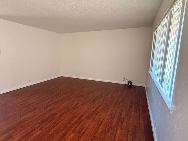 Building Photo - 3913 Pitt St NE