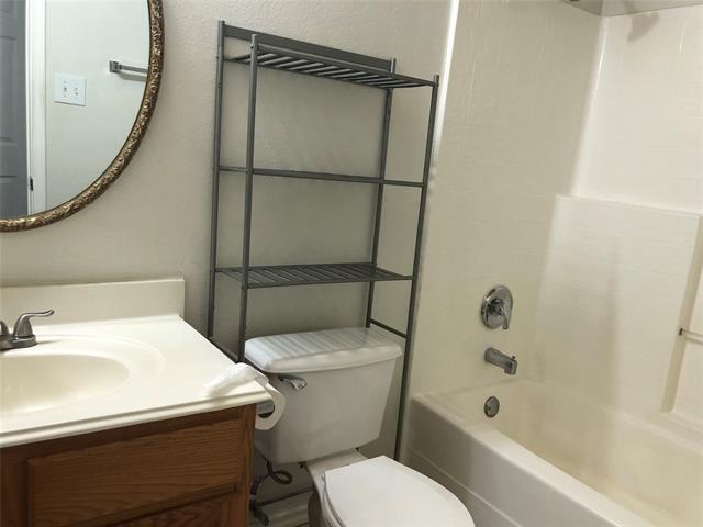 Building Photo - 2627 Mountain View Dr