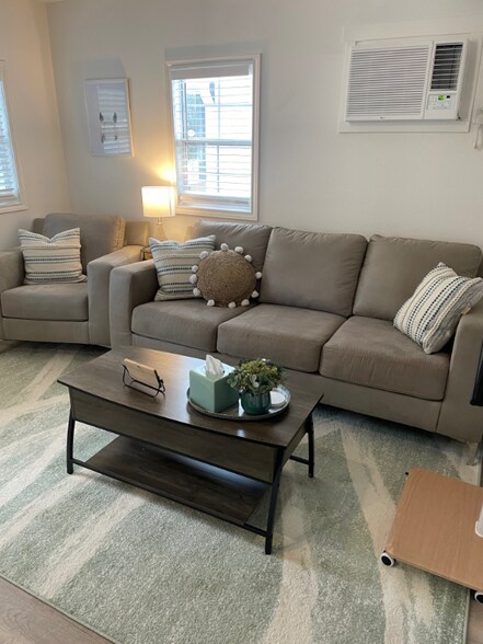 Building Photo - 210 H Pickens Rd