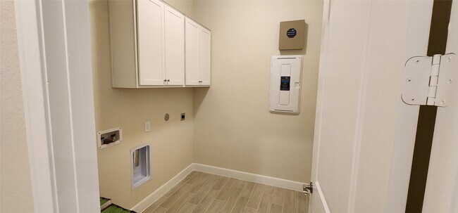Building Photo - 353 Gotland Russ Ln