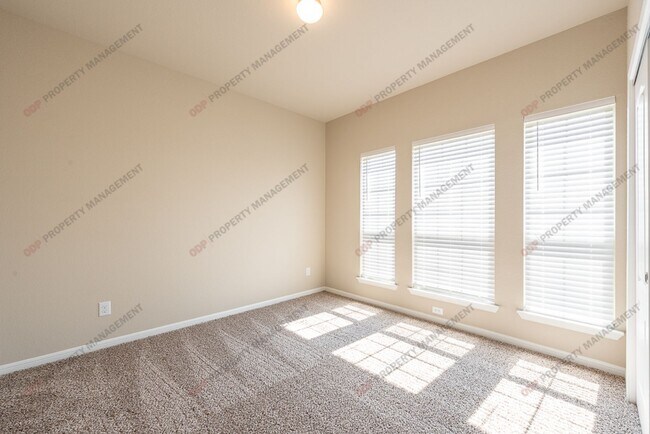 Building Photo - 10206 Eaglefire Dr