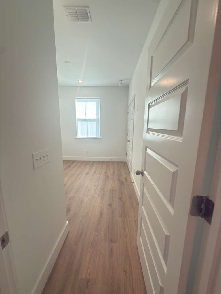 Building Photo - 25 Mainland Lakes Dr