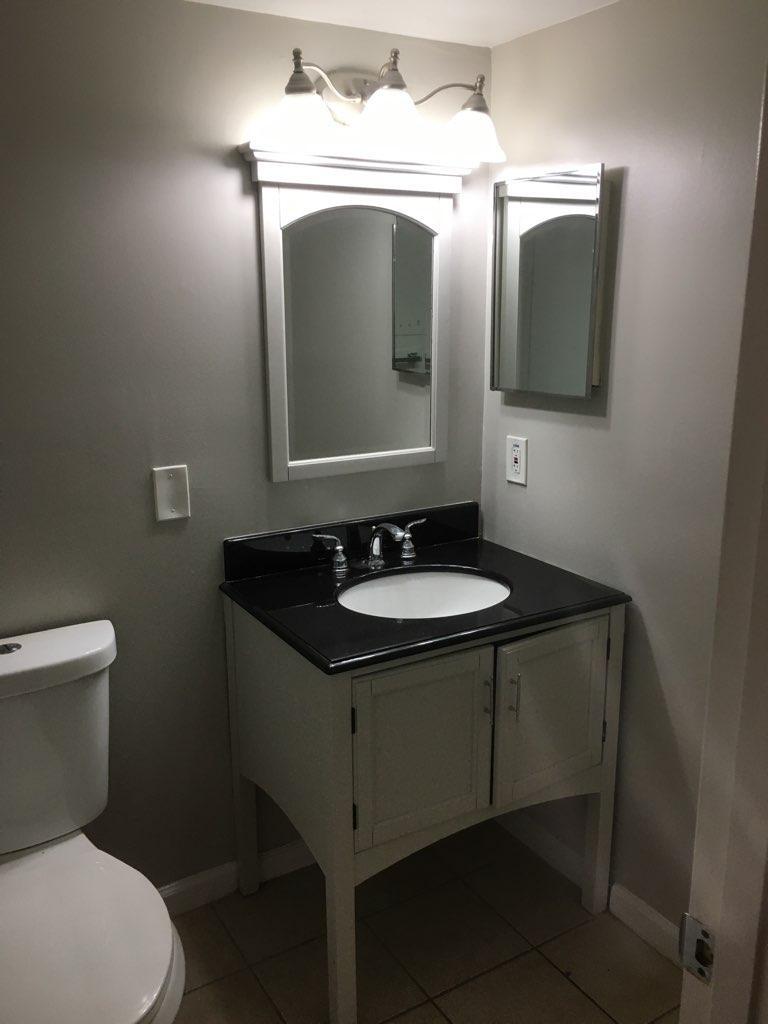 Hall bathroom - 9200 Edwards Way