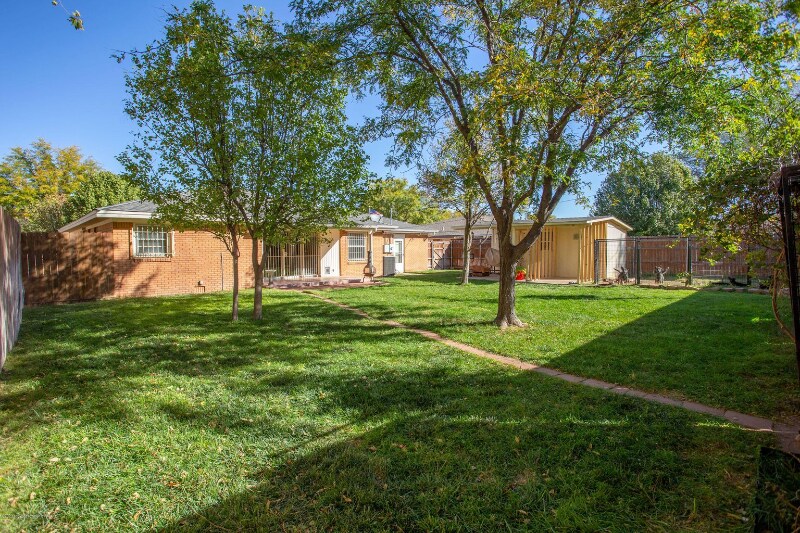 Building Photo - 2905 Dover Rd