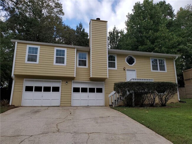 Building Photo - 3971 Rocmar Dr