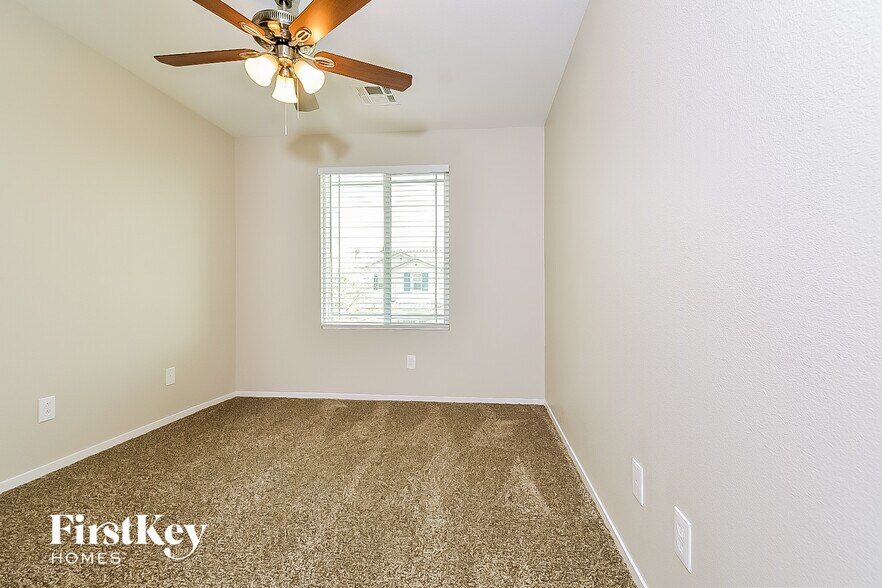 Building Photo - 10651 Bandera Mountain Ln