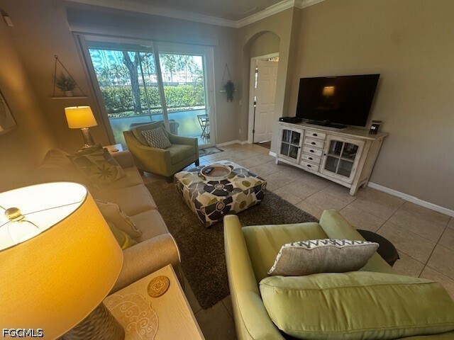 Building Photo - 7850 Lake Sawgrass Loop