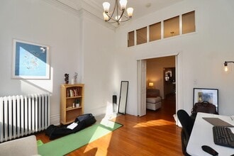 Building Photo - 270 Montgomery St